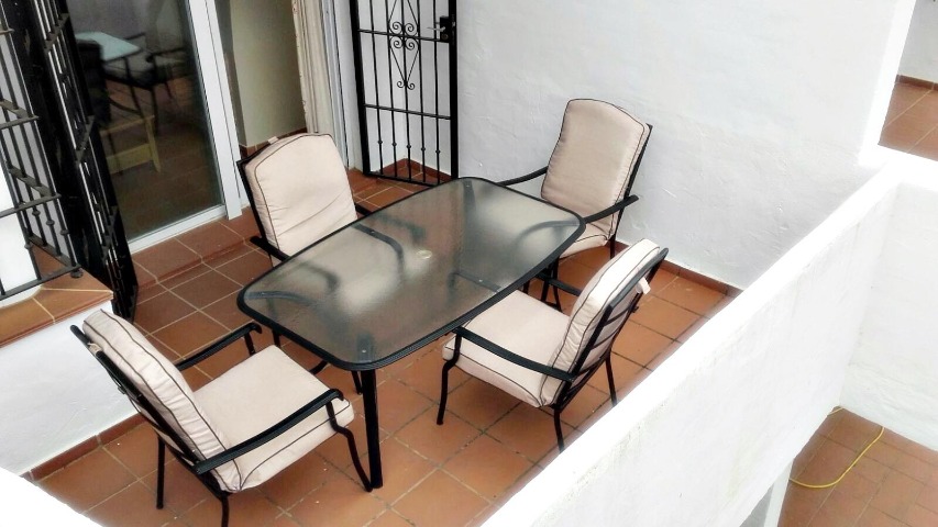 Apartamento Urb. La Hacienda Golf  D. Campo de Golf