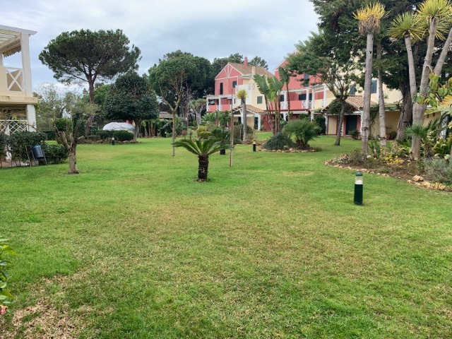 Adosado Urb. Hoyo 12 Campo de Golf