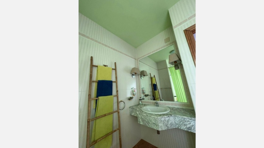 Chalet Calle Corvina , Urbasur